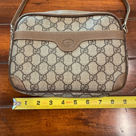 Authentic vintaged gucci camera bag - Picture 12 of 15